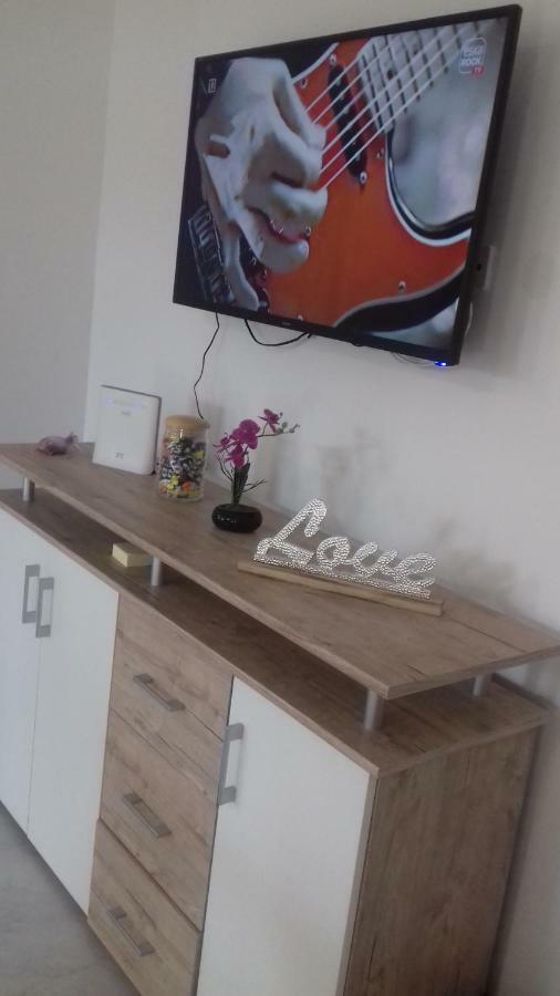 Holiday Home Nora**** Loznati Cres Екстериор снимка
