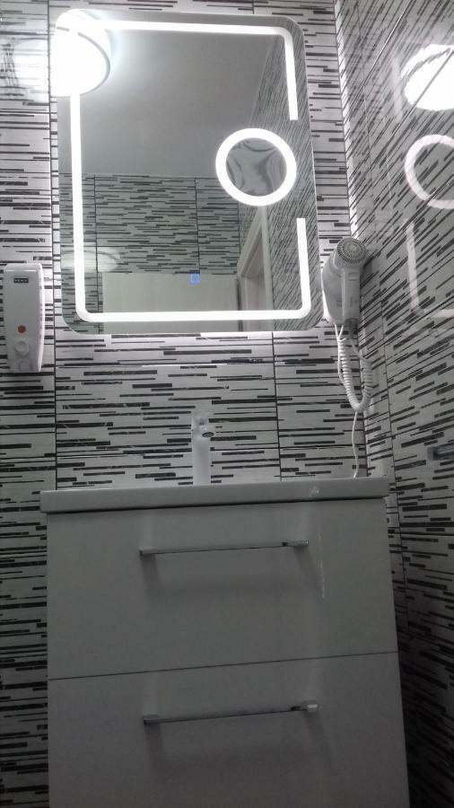 Holiday Home Nora**** Loznati Cres Екстериор снимка
