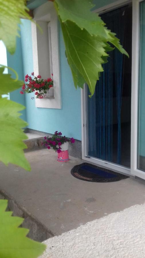 Holiday Home Nora**** Loznati Cres Екстериор снимка